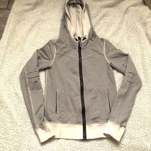 Lululemon jacket striped creme size 4